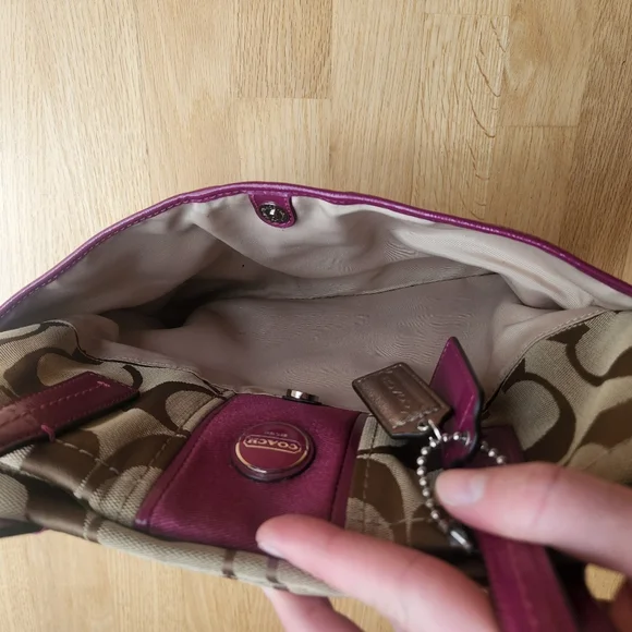 Coach Handbag - Picture 5 of 11